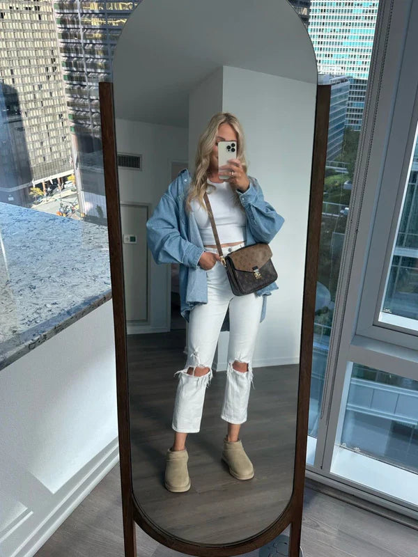 @chloewilliams__